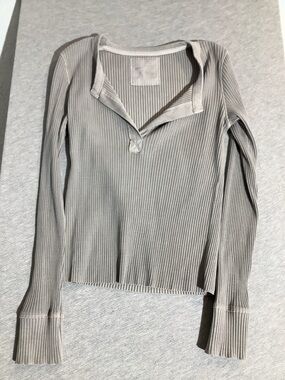 Aerie Long Sleeve Ribbed Henley Top with V Neck Size Small